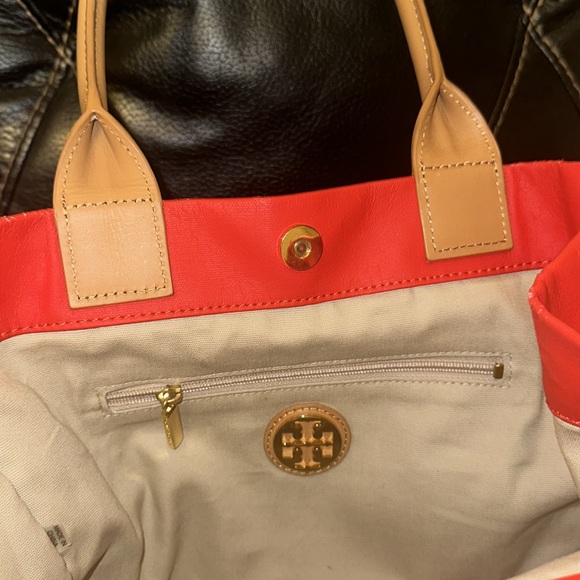 Tory Burch Ella Tote Poppy - Picture 9 of 11